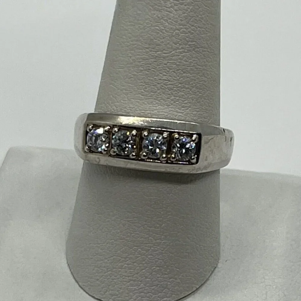 925 STERLING SILVER  CZ RING   SIZE 9